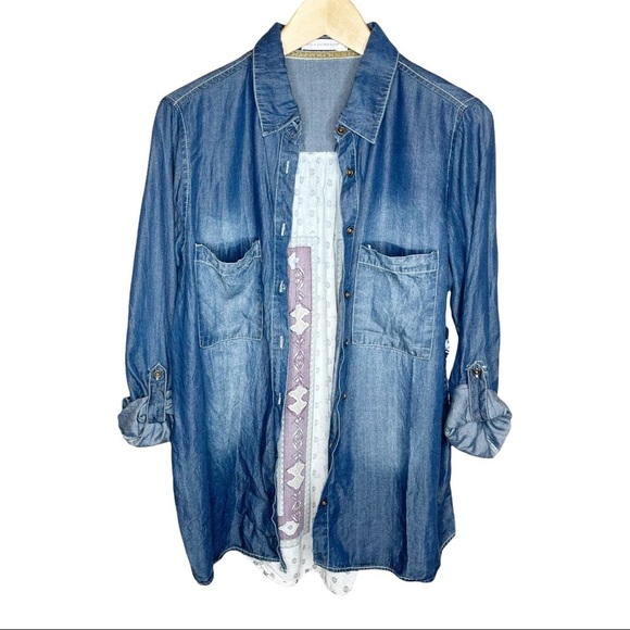 Coco + Jameson Printed Panel Back Chambray Button Up Shirt Size Large - Picture 2 of 7
